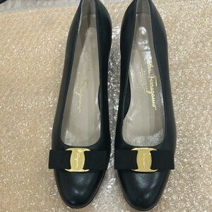 Salvatore Ferragamo Classic gorgeous shoes !